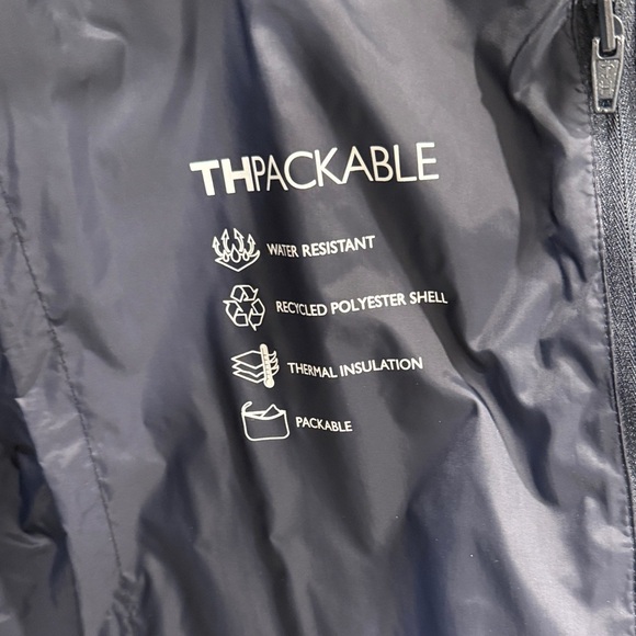 ✨Host pick✨Tommy Hilfiger Unisex Navy Puffer Jacket - Picture 6 of 6